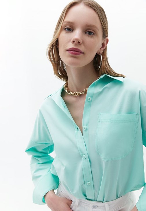 Oversize Poplin Gömlek ve Wide-Leg Pantolon Kombini