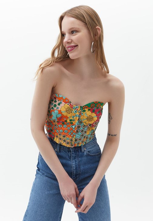 Askısız Crop Top ve Pantolon Kombini