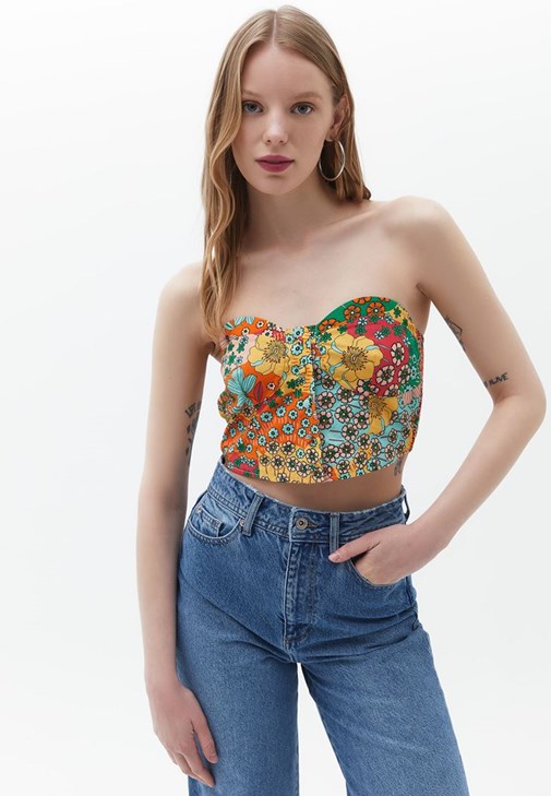 Askısız Crop Top ve Pantolon Kombini