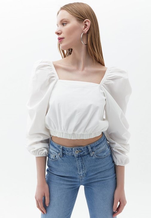 Balon Kollu Crop Bluz ve Vegan Deri Etek Kombini