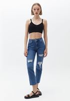 Denim Şort ve Crop Atlet Kombini