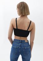 Denim Şort ve Crop Atlet Kombini