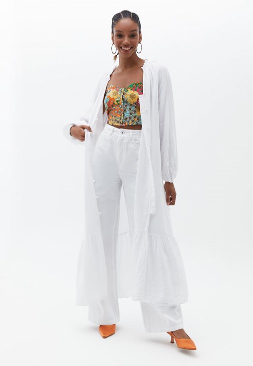 Düğmeli Kimono ve Wide-Leg Pantolon Kombini