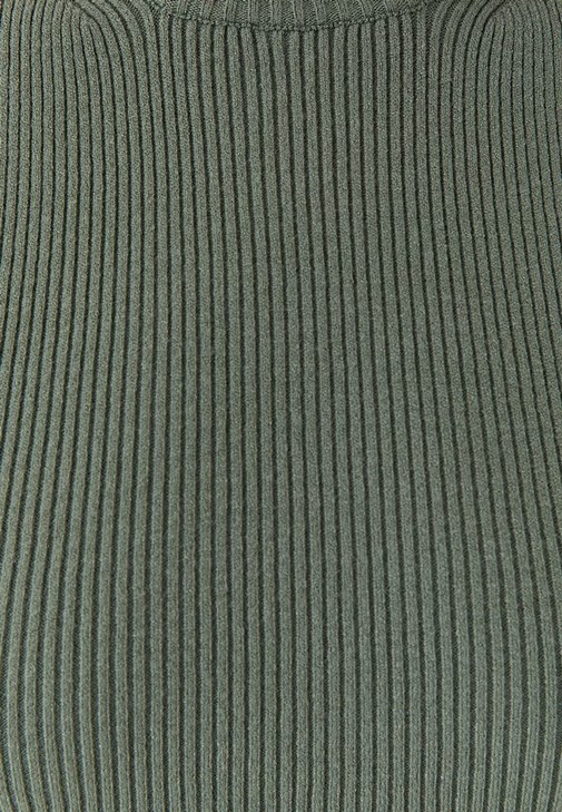 Triko Atlet ve Straight-Fit Denim Pantolon Kombini