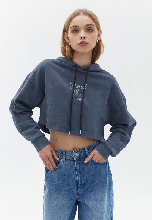 Baskılı Sweatshirt ve Barrel-Fit Pantolon Kombini