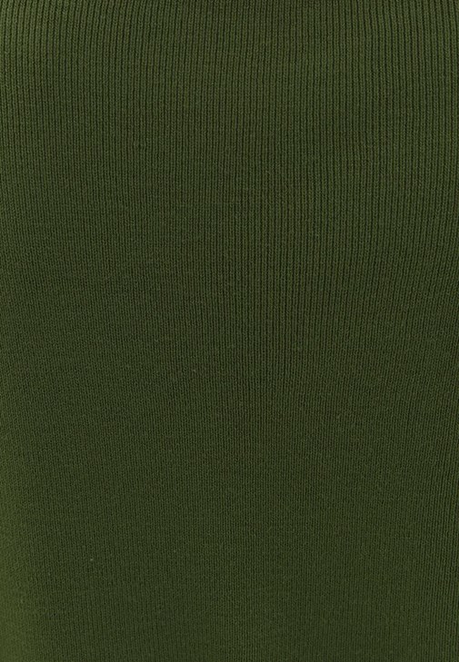 Fermuarlı Kazak ve Tencel Pantolon Kombini