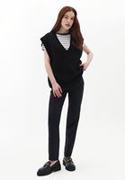 Women Black V-Neck Knitwear Pullover