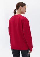 Oversize Sweatshirt ve Deri Pantolon Kombini