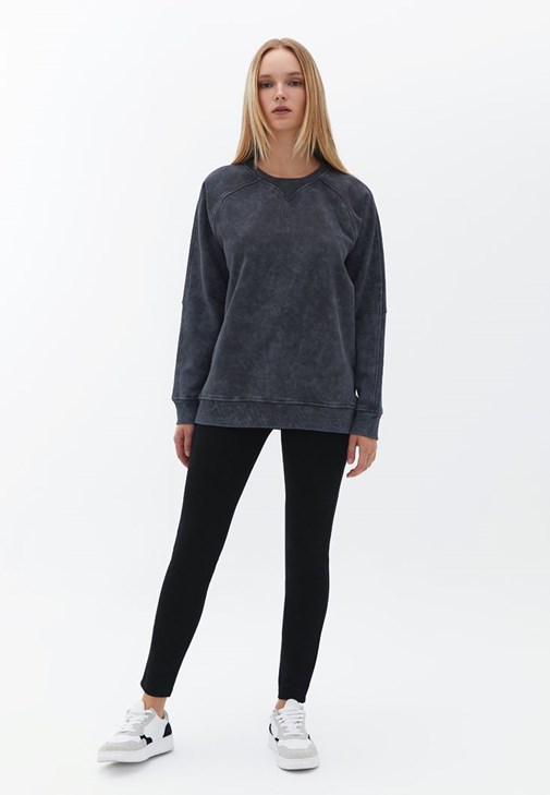 Asit Yıkamalı Sweatshirt ve Tayt Kombini