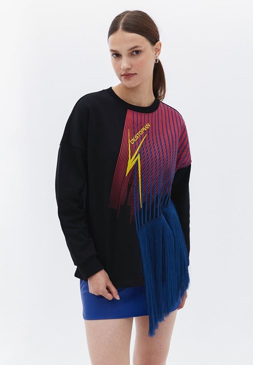 Oversize Sweatshirt ve Etek Kombini