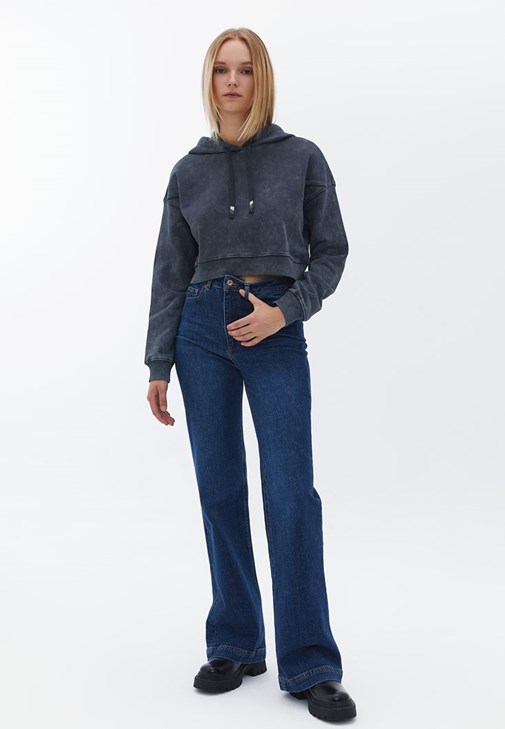Kapüşonlu Sweatshirt ve Pantolon Kombini