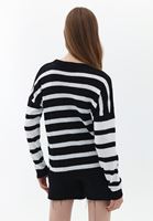 Women Mixed Striped Knitwear Sweater