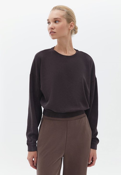 Crop Sweatshirt ve Straight Pantolon Kombini