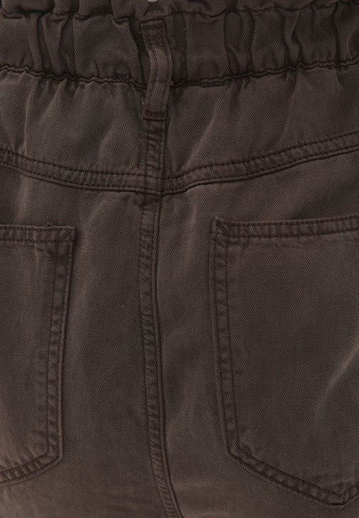 Tencel Baggy-Fit Pantolon ve Tişört Kombini