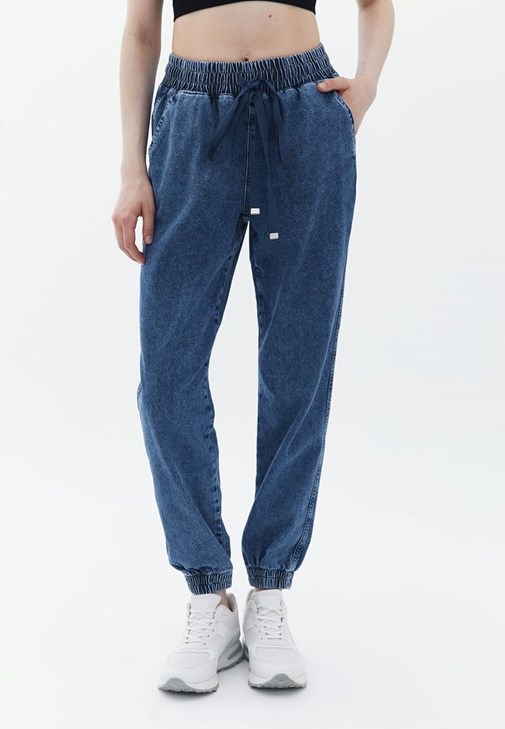 Orta Bel Jogger ve Crop Top Kombini