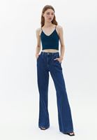 Dikişsiz Crop Top ve Flare Jean Kombini