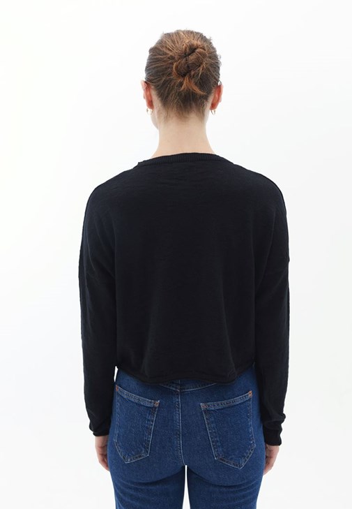 Crop Kazak ve Denim Pantolon Kombini