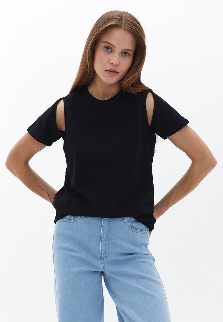 Women Black Oversize Tshirt with Cut-out Detail