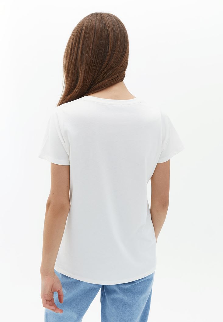 Women Cream Oversize Tshirt with Cut-out Detail