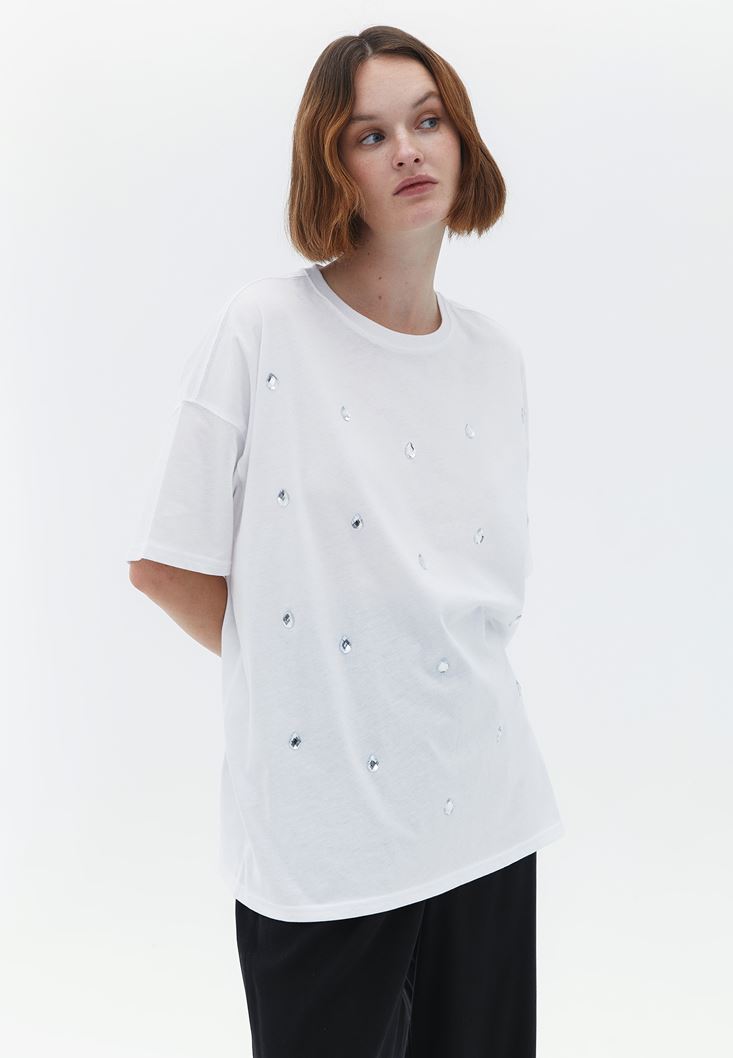 Women White Oversize Tshirt with Gemstones