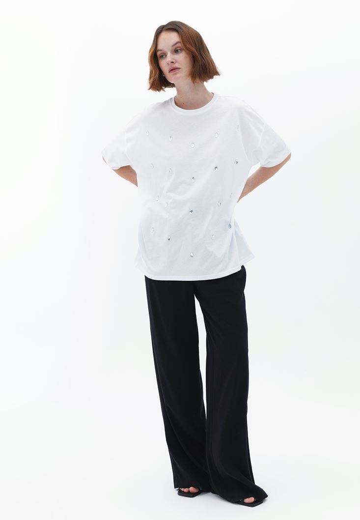 Women White Oversize Tshirt with Gemstones