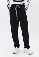 Women Black High Rise Carrot Fit Pants