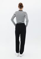 Women Black High Rise Carrot Fit Pants