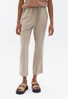 Women Beige High Rise Carrot Fit Pants