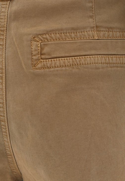 Kemerli Tencel Pantolon ve Tişört Kombini
