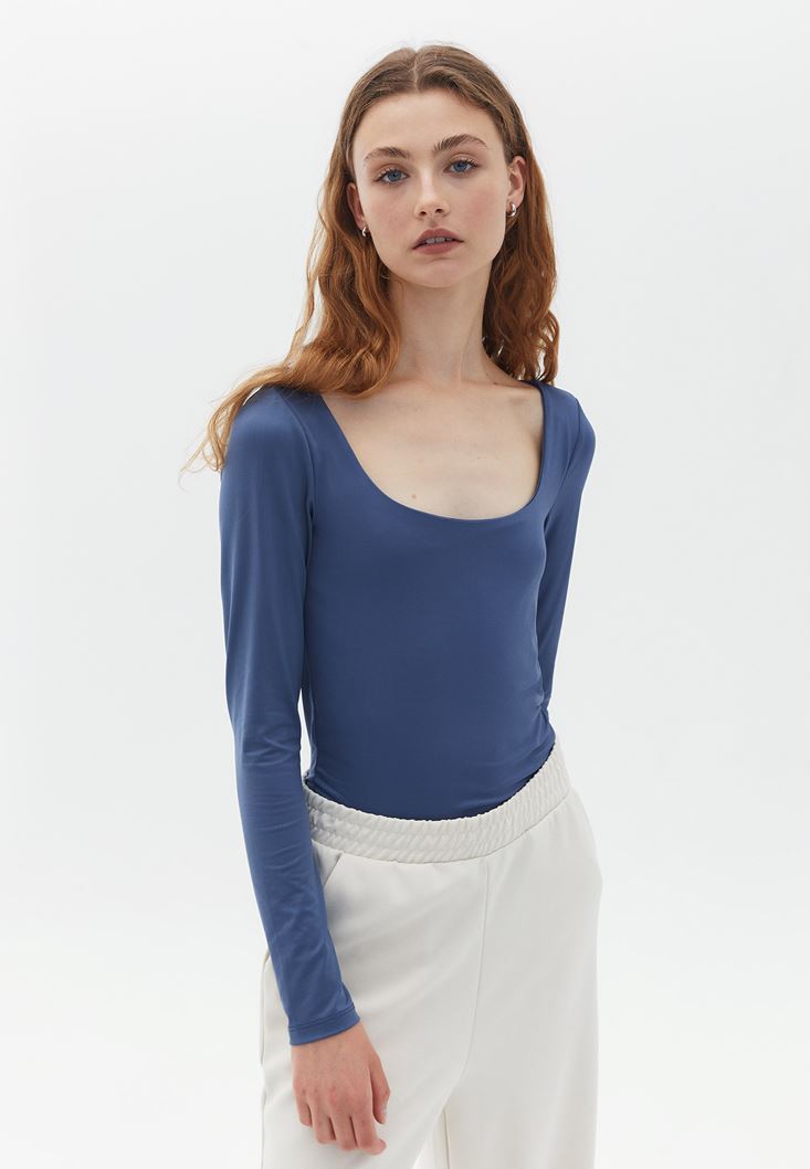 Women Blue Scope Neck Stretch Tshirt