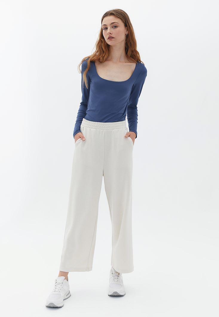 Women Blue Scope Neck Stretch Tshirt