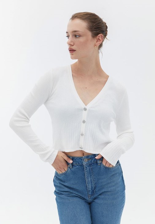 Kısa Hırka ve Denim Pantolon Kombini