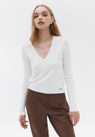 Women Cream V-Neck Knitwear Sweater