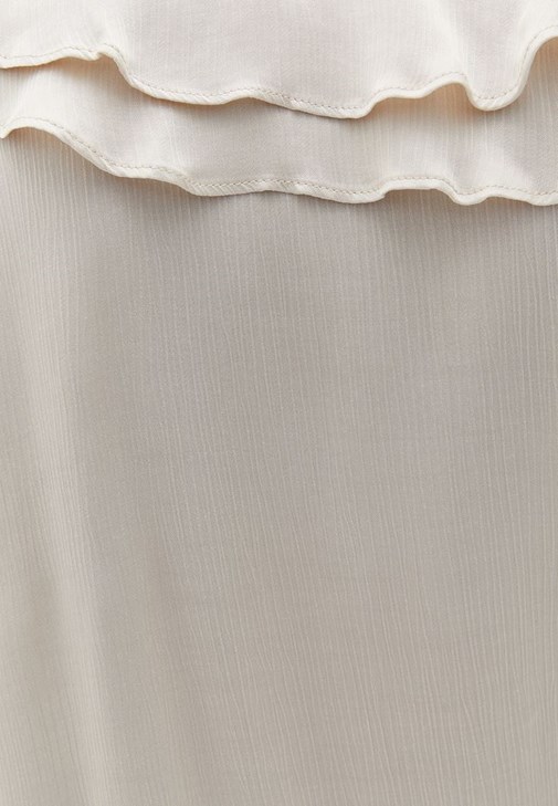 Fırfırlı Bluz ve Pileli Pantolon Kombini