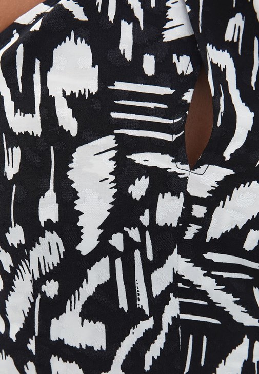 Bağlama Detaylı Crop Bluz ve Pantolon Kombini