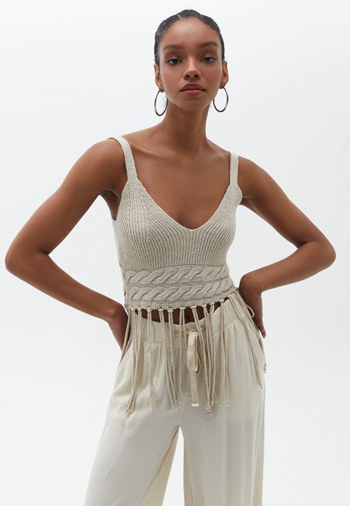 Püsküllü Atlet ve Wide-Leg Pantolon Kombini