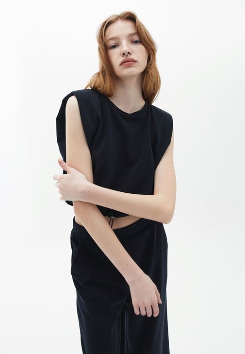 Black Crew Neck Crop Singlet Online Shopping | OXXOSHOP