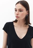 Women Black V-Neck Loose Fit Tshirt