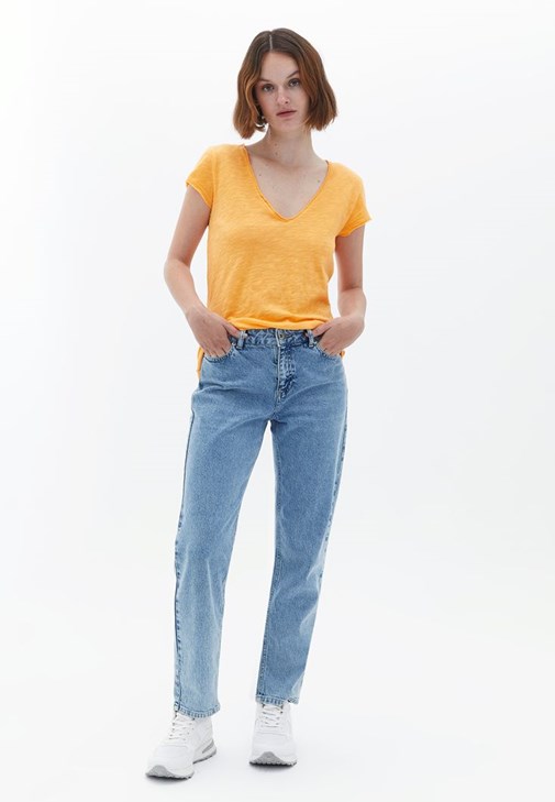Pamuklu Tişört ve Skinny-Fit Pantolon Kombini