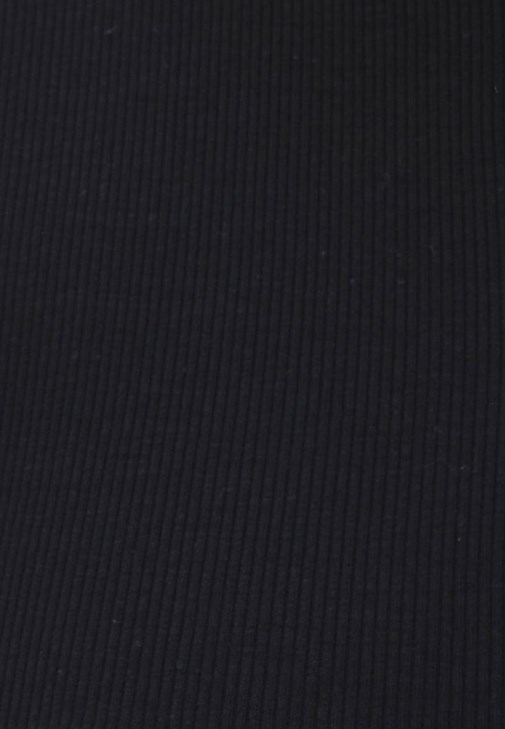 Fermuar Detaylı Tişört ve Pantolon Kombini