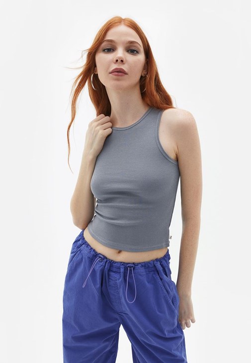 Halter Yaka Atlet ve Pantolon Kombini