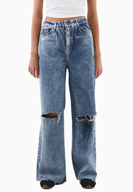 Wide-Leg Pantolon ve Crop Hırka Kombini