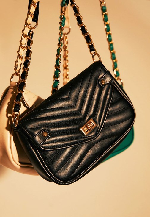 Black Bag with Chain Detail Online Shopping | OXXOSHOP