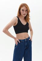 Women Black Jacquard Seamless Crop Top