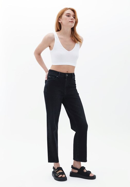 V Yaka Crop Top ve Pantolon Kombini