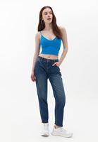 Crop Top ve Düşük Bel Pantolon Kombini