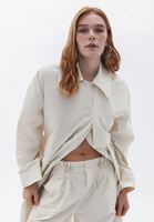 Women Cream Loose Fit Trechcoat with Belt