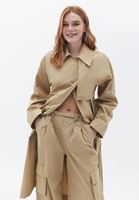 Women Green Loose Fit Trechcoat with Belt