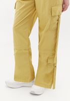 Women Green Mid Rise Straight Fit Cargo Pants