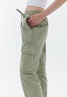 Women Green Elasticated waistband cargo jogger pants